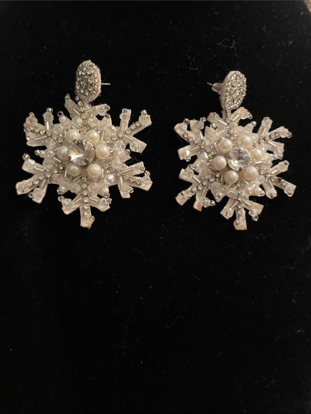 Silver-White Snowflake Drop Earrings with Crystal and Pearl Accents
